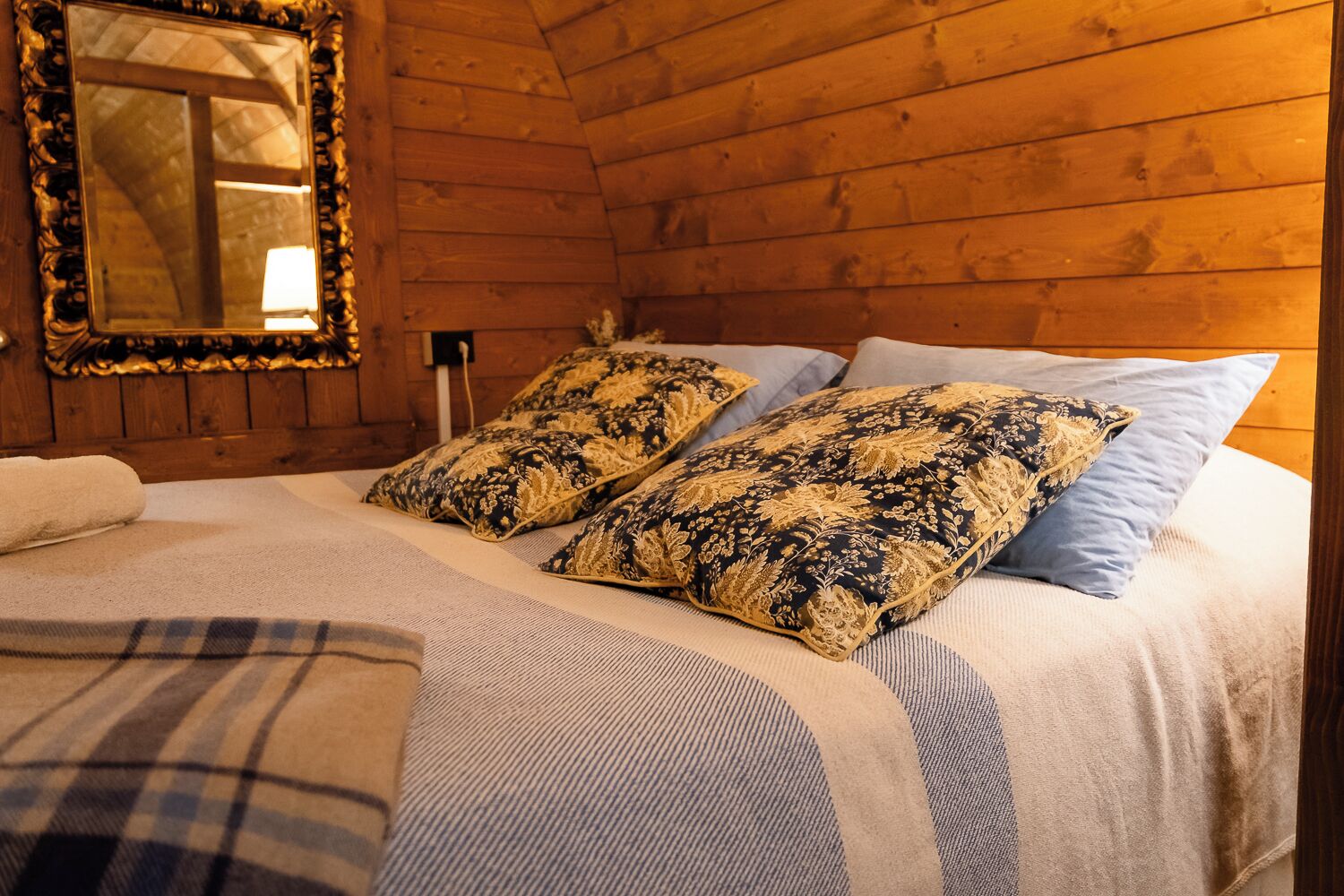 Wi-Fi gratuit, accès pour personnes à mobilité réduite