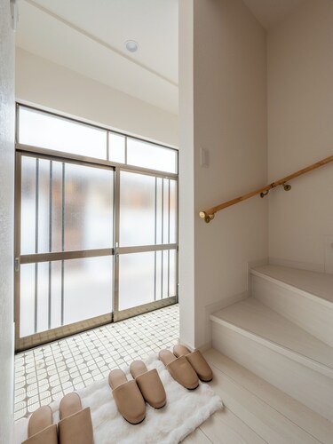 2 min walk from Hanshin Chidoribashi Station｜3DK house for rent｜Max 12 people｜Great access to USJ