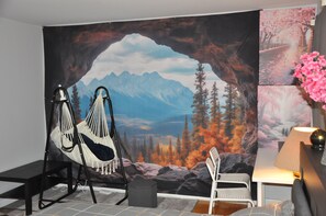 2 makuuhuonetta, työpöytä, silitysrauta/-lauta, ilmainen Wi-Fi