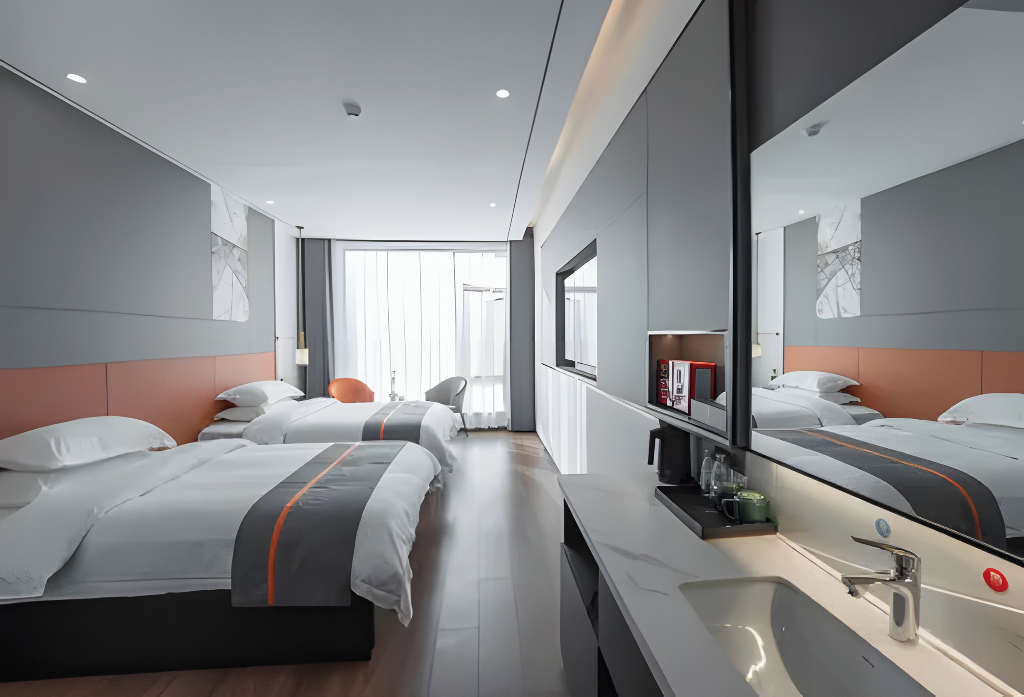 办公桌、笔记本电脑工作区、遮光窗帘、隔音