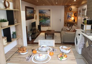 Interior - Marie's nest (Châteauroux-les-Alpes)