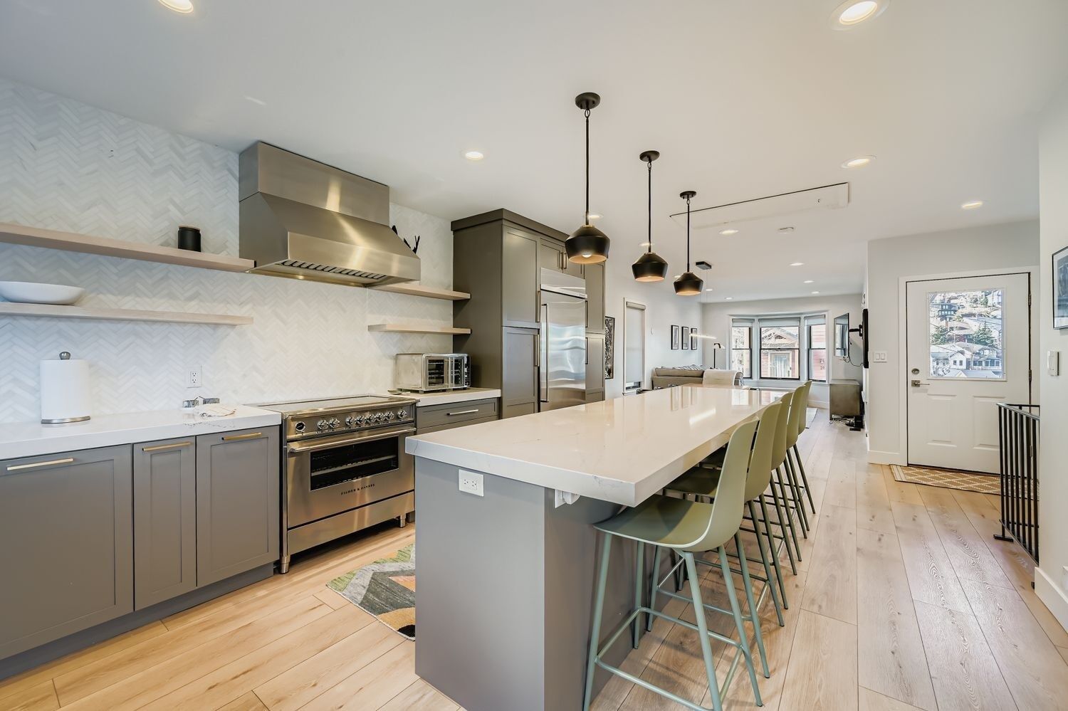 Casa, 2 habitaciones | Cocina privada | Refrigerador, horno, parrilla de estufa y cafetera y tetera 