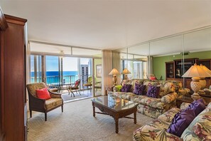 Apartment, 2 Schlafzimmer | Wohnbereich | Smart-TV