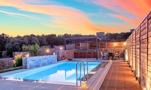Piscine extérieure