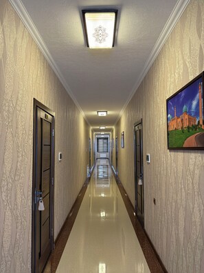 Interior - Humo (Bogdon)