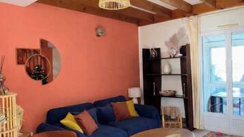 TV connectée, livres, médiathÚque, chaßne hi-fi