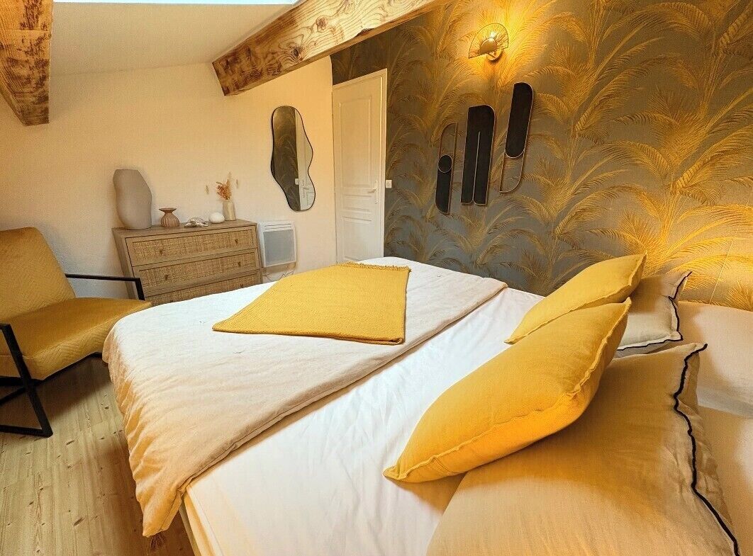 2 chambres, fer et planche à repasser, lit parapluie, Wi-Fi gratuit