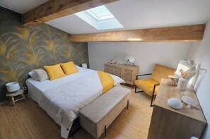 2 chambres, fer et planche à repasser, lit parapluie, Wi-Fi gratuit