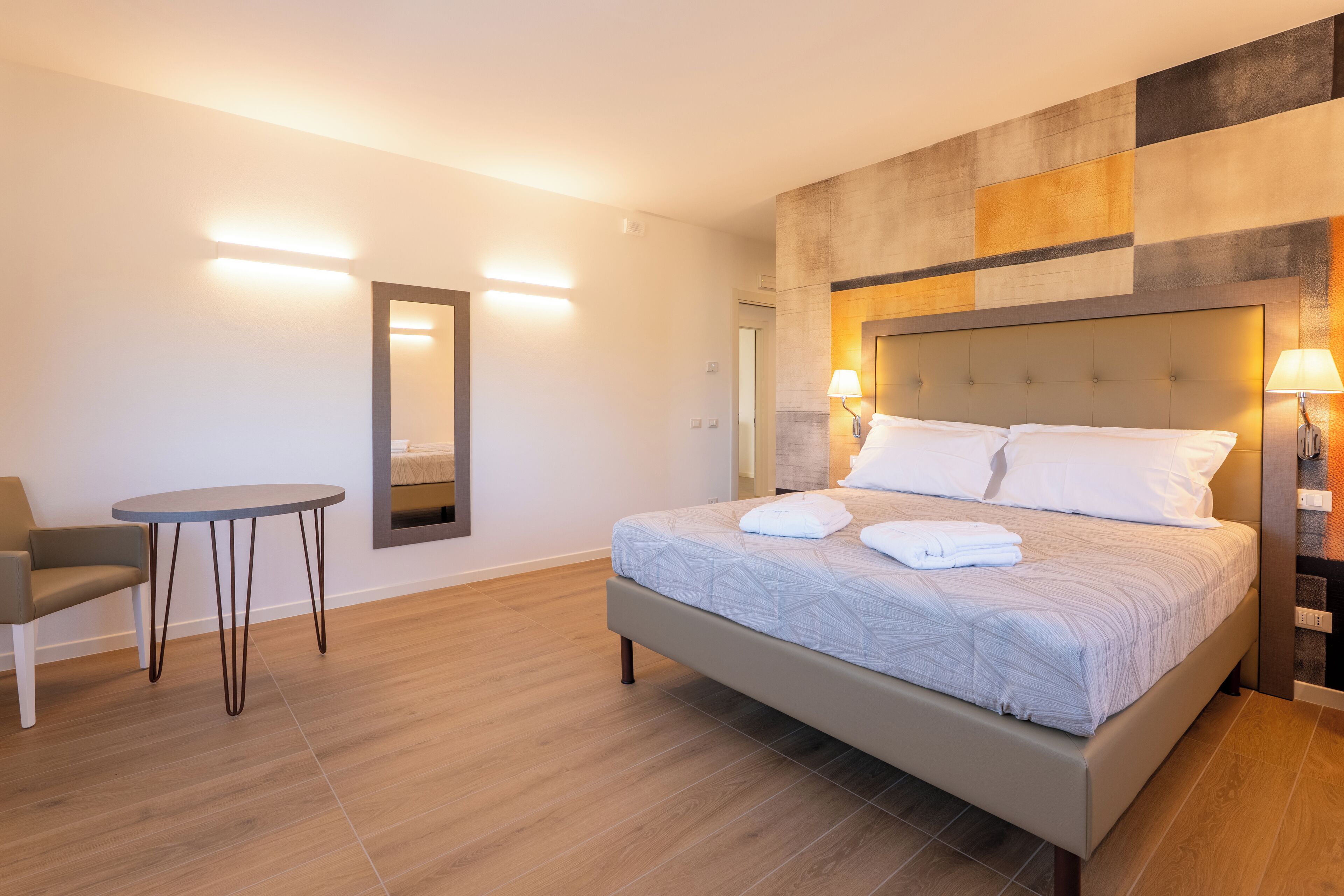 Deluxe Double Room, Private Bathroom, Vineyard View | In-room safe, blackout drapes, soundproofing, free WiFi