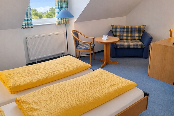 Chambre Triple | Literie hypoallergénique, minibar, coffres-forts dans les chambres