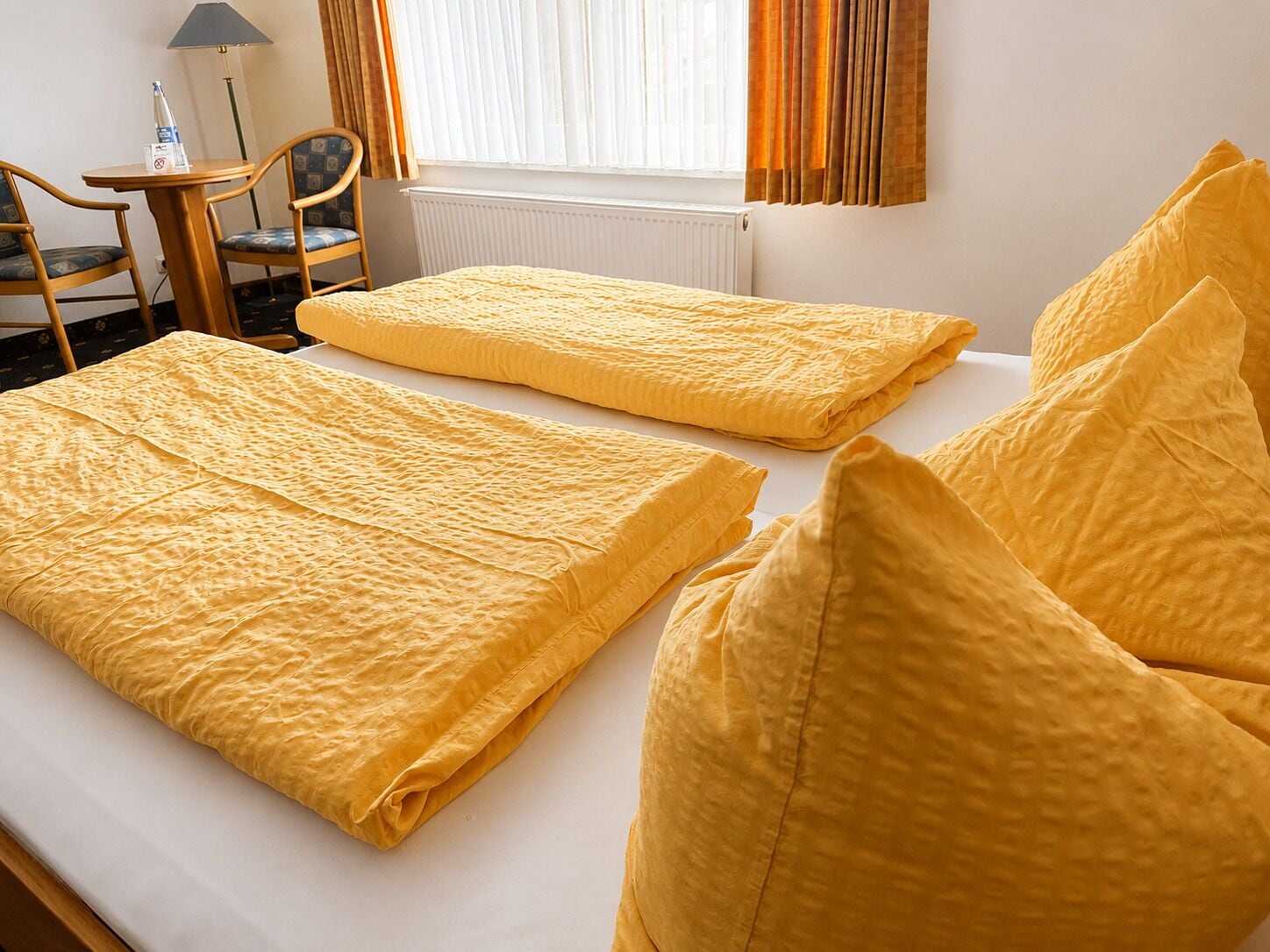 Habitación doble | Ropa de cama hipoalergénica, minibar, caja fuerte y cortinas opacas