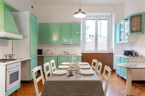 Fridge, microwave, oven, stovetop - [Sempione 102] Excl. 2Bdr con 2 balconi vicino M5 (Milan)