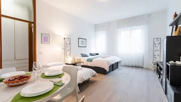 Fer et planche à repasser, Wi-Fi, draps fournis