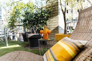 Property grounds - [M1 Cathedral] Modern retreat with terrace & BBQ (Milan)