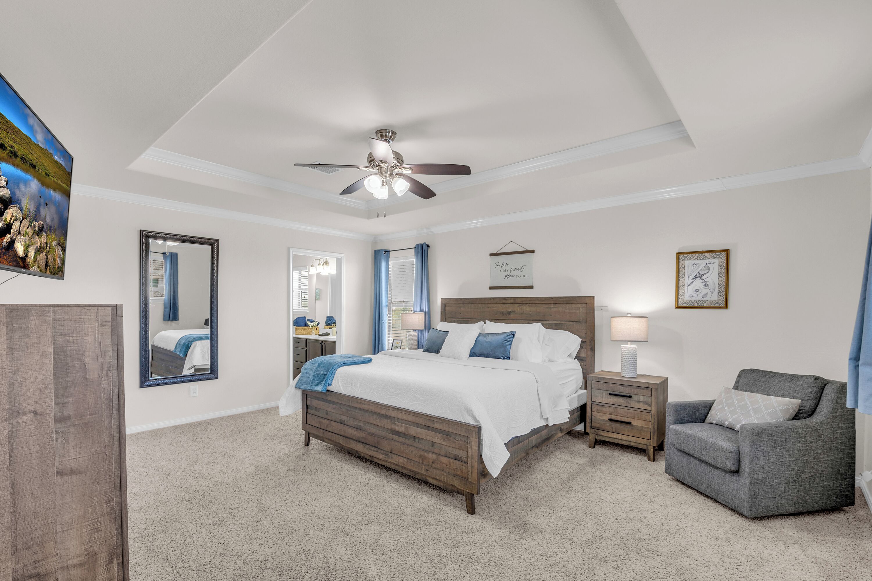 5 室のベッドルーム、アイロン / アイロン台、旅行用ベビーベッド、WiFi (無料)