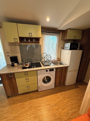 Private kitchen - Comfortable cottage between Forest and Ocean - Terrace & Pools (Saint-Hilaire-de-Riez)