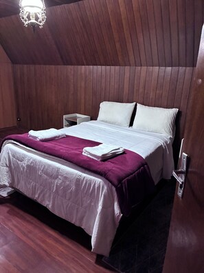 WiFi, bed sheets