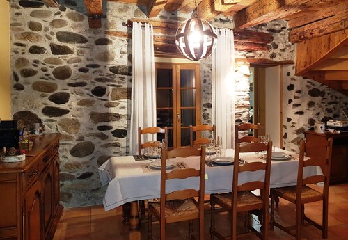 La Maison d'Aimée, between village and resort. Comfort and authenticity.