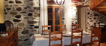 La Maison d'Aimée, between village and resort. Comfort and authenticity.