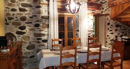 La Maison d'Aimée, between village and resort. Comfort and authenticity.