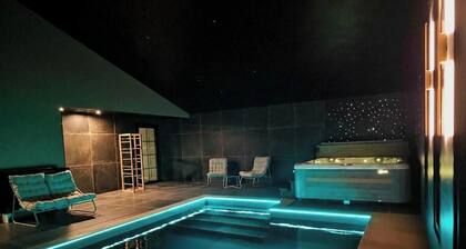 à TEMPS SUSPENDU standing _ piscine intérieure, jacuzzi, sauna privés _ campagne