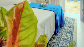 Kahden hengen exclusive-huone, näköala uima-altaalle | Ilmainen Wi-Fi