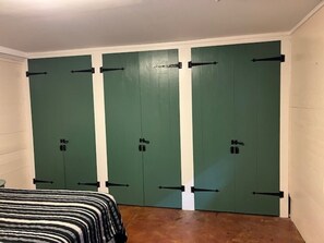 Iron/ironing board, WiFi, bed sheets - Cozy Convenient Studio Apartment in New Orleans,  Perfect for Exploring the City (New Orleans)