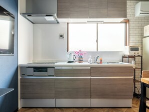 電子レンジ、コンロ