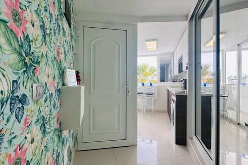 Tenerife.365   Atalaya Court II Sunset Ocean View