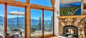 Lakeview 3-bedroom house in Incline Village, A/C, child/pet friendly.