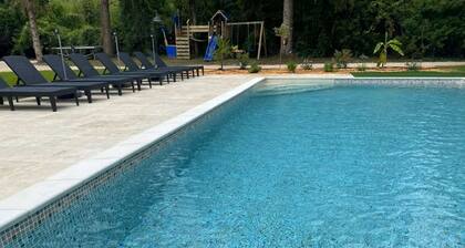 The Oasis Gardens, Beautiful House