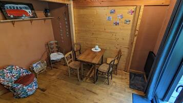 Family Room, Garden View | Dining