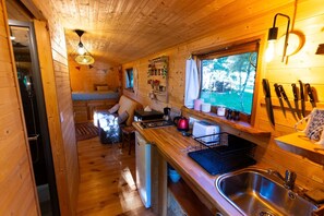 Family Studio, Garden View | Interior - La Vert-Dîne (Saint-Pardoux)
