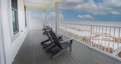 Gulf Front, Private Pool, Elevator, Pets, Golf Cart Friendly, Beach Gear