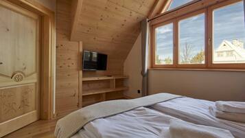 Nhà | 3 phòng ngủ, trang bị nội thất với thiết kế riêng biệt