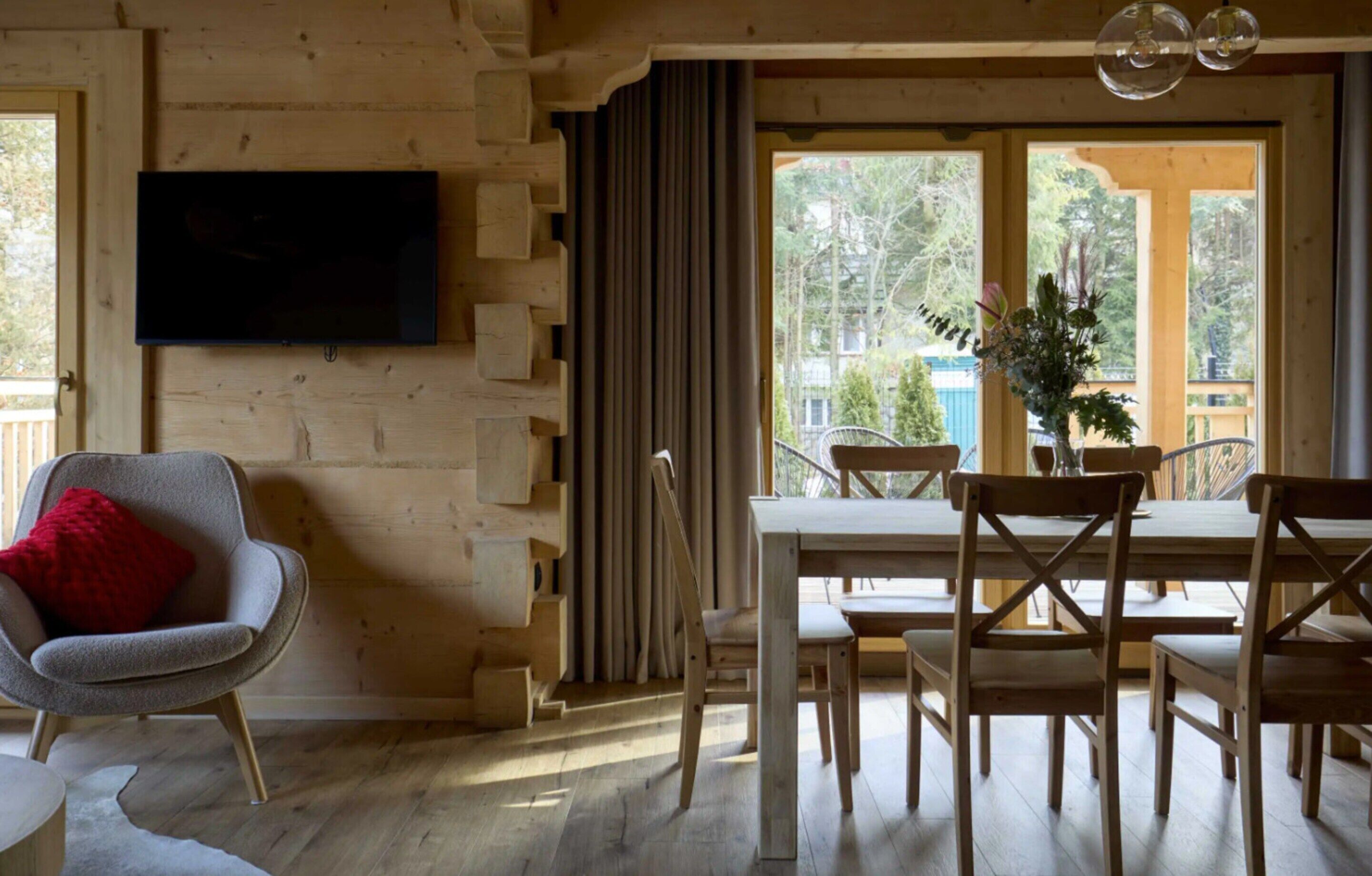 House | Dining