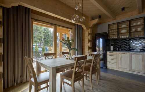 Comfortable Holiday Villa With Mountain Views