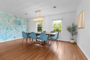 Dining - Peaceful Stays and Peaceful Days with ocean views/4 bedrooms and hot tub (Emerald Isle)