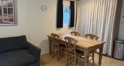 Kijkduin Beach Lodge With Indoor Pool