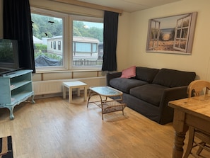 Living room - Kijkduin Beach Lodge With Indoor Pool (The Hague)