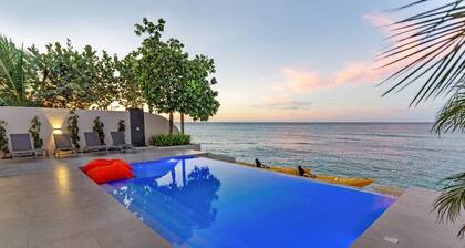 Beachfront Modern Villa with Pool | Azure