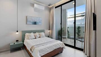 5 habitaciones, tabla de planchar con plancha, wifi y ropa de cama