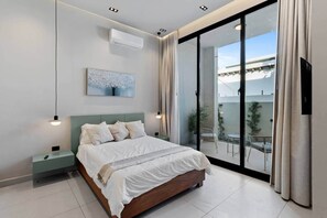 5 chambres, fer et planche à repasser, Wi-Fi, draps fournis