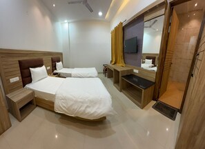 Comfort Twin Room, Multiple Beds, Non Smoking, Private Bathroom | In-room safe, free WiFi - Hotel Silver Bricks (Amritsar)