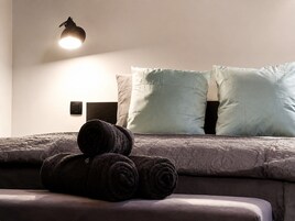 1 habitación y ropa de cama 