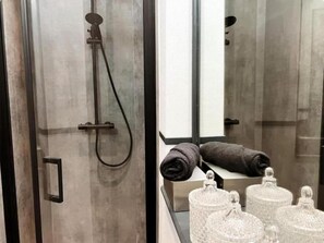 Appartement | Badkamer
