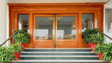 House | Reception