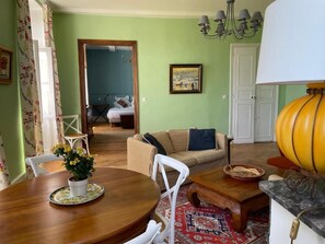 Living area - Clos des Oliviers (Mirepoix)