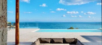 Villa Aqua Terra, a luxurious seafront villa on Kefalonia, Skala