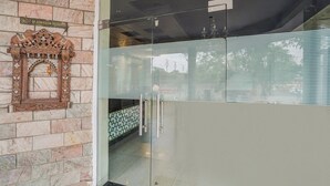 Ảnh chưa phân loại, 5 trong số 28 ảnh, nút